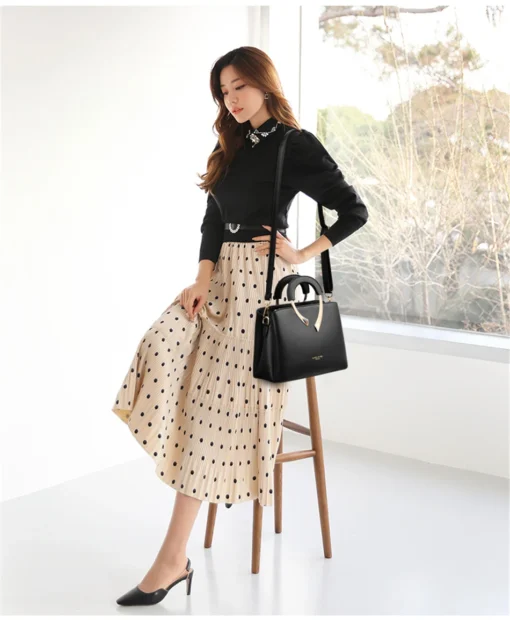 Bolsa Feminina Tote Luna Classic – Couro Ecológico Minimalista - Image 10